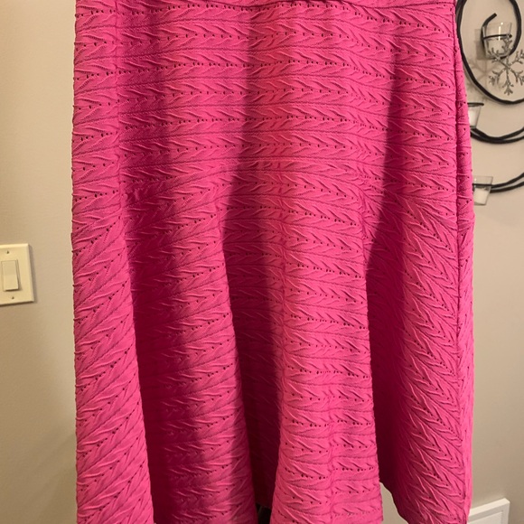 NWOT-Donna Morgan- pink fit and flare dress - Picture 6 of 7